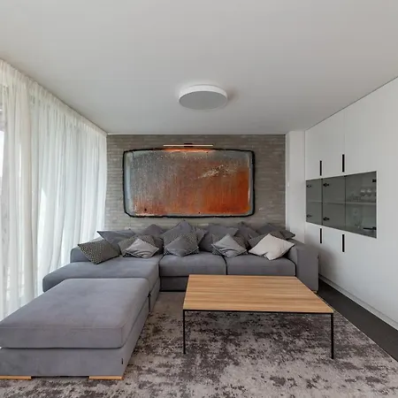Apartment Luxury 2 Bd With Terrace By Hostlovers