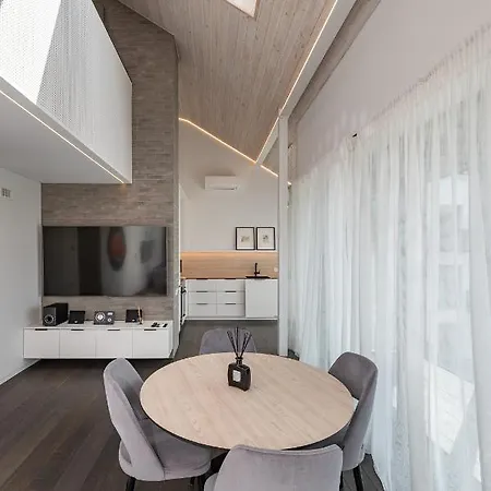 Apartment Luxury 2 Bd With Terrace By Hostlovers Kaunas