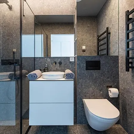 Apartment Luxury 2 Bd With Terrace By Hostlovers *