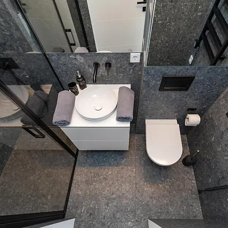 Apartment Luxury 2 Bd With Terrace By Hostlovers *